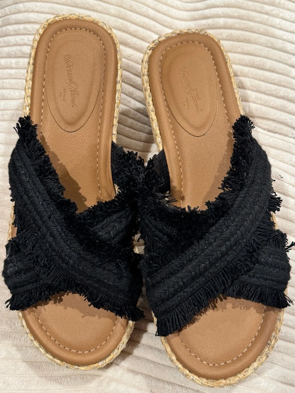 Universal Thread Womens Fringed Black Woven Platform Wedge Slide Sandals size 8
